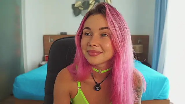 Sarah Pink online show from December 21, 2:03 am