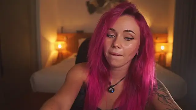 Sarah Pink online show from June 26, 12:22 pm