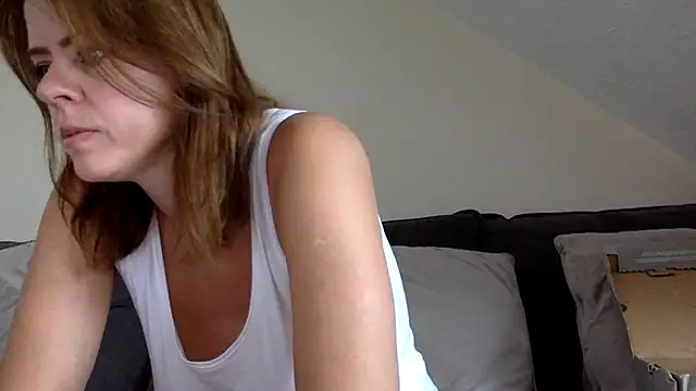 Snapshot of ElizabethArden42- chatting on July 16, 7:05 am ElizabethArden42- online show from July 16, 7:05 am