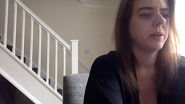 Snapshot of ElizabethArden42- chatting on February 19, 1:08 pm ElizabethArden42- online show from February 19, 1:08 pm