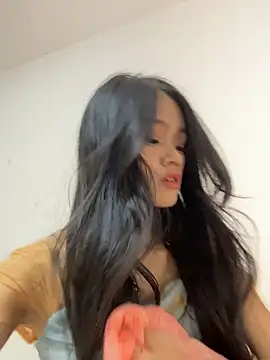 Snapshot of srr6677 chatting on February 26, 11:32 am srr6677 online show from February 26, 11:32 am