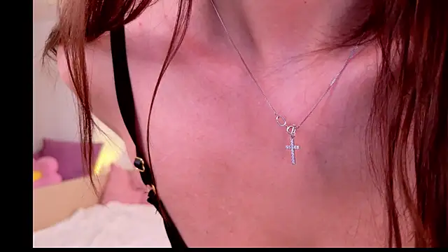 Snapshot of kamilla_sexxxsirens chatting on June 19, 3:07 pm kamilla sexxxsirens online show from June 19, 3:07 pm