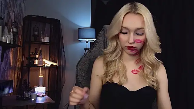 MaoqiBeverly online show from February 13, 7:25 pm