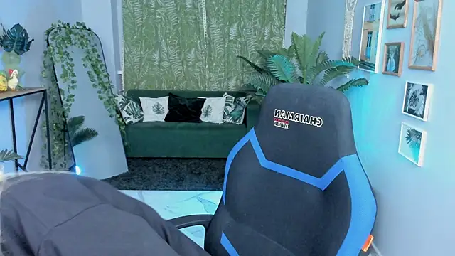 MaoqiBeverly online show from April 14, 5:01 am