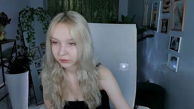 MaoqiBeverly online show from April 6, 3:13 am