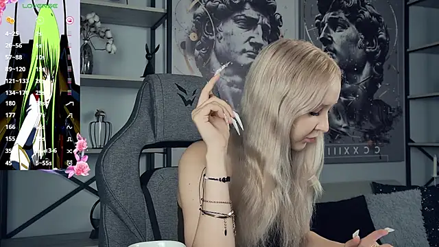 Snapshot of MaoqiBeverly chatting on July 8, 12:50 pm MaoqiBeverly online show from July 8, 12:50 pm