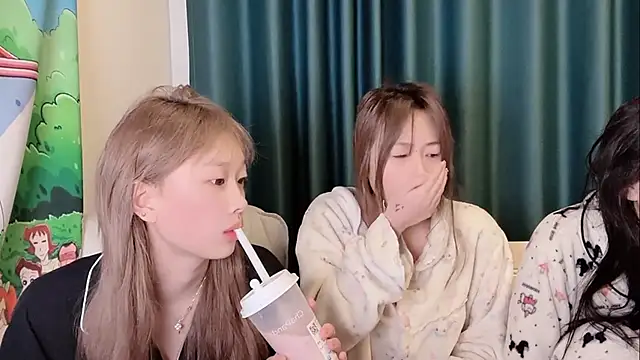 SM 0002 online show from February 14, 7:47 pm