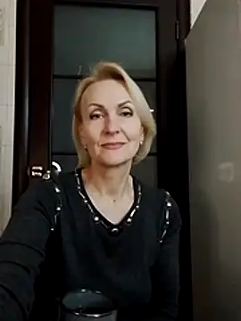 MichelleSolis online show from April 9, 3:29 pm