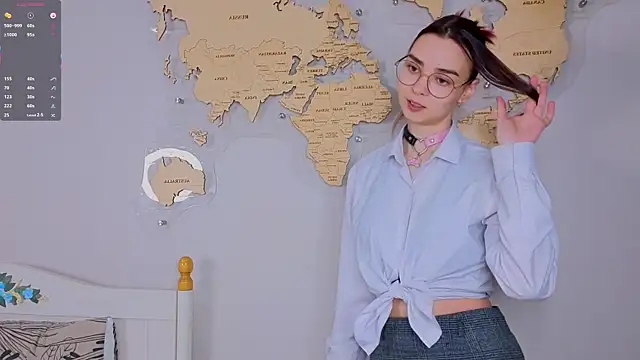 Snapshot of EddieChery chatting on February 9, 3:43 pm EddieChery online show from February 9, 3:43 pm