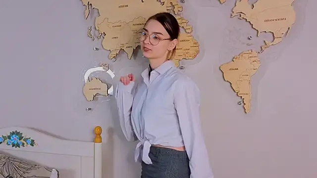 Snapshot of EddieChery chatting on February 7, 3:31 pm EddieChery online show from February 7, 3:31 pm