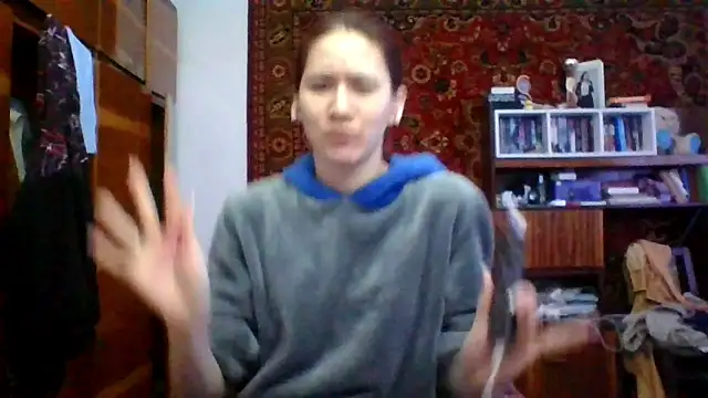 NickiKisinger online show from April 11, 5:04 am