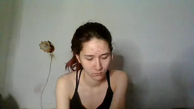 NickiKisinger online show from April 19, 5:08 am