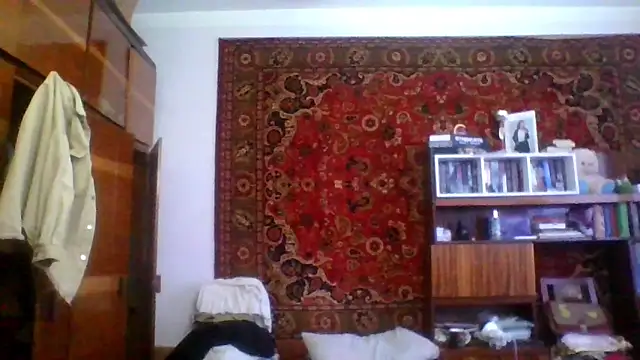 NickiKisinger online show from March 29, 5:09 am