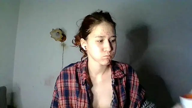 NickiKisinger online show from April 21, 5:14 am