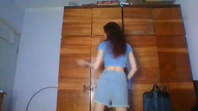 NickiKisinger online show from May 28, 7:16 am