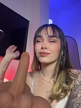 Snapshot of Just_Lu chatting on February 24, 5:52 am Just Lu online show from February 24, 5:52 am