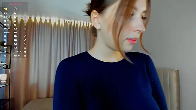 Snapshot of LeanneDinkle chatting on February 11, 4:56 am LeanneDinkle online show from February 11, 4:56 am