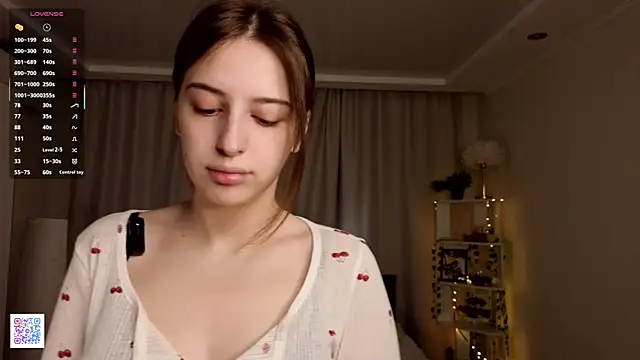 LeanneDinkle online show from April 8, 4:14 am