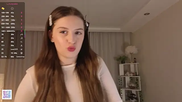 LeanneDinkle online show from March 19, 4:34 am