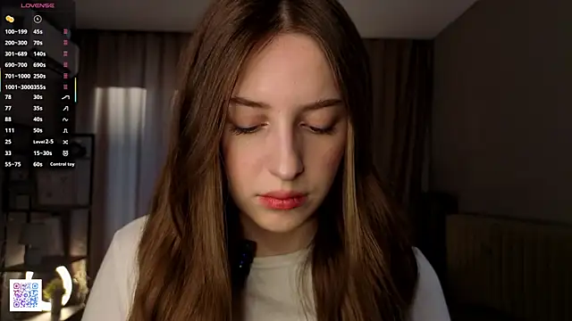 LeanneDinkle online show from March 28, 4:13 am