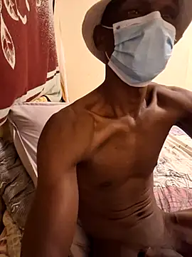 dark-hard-good online show from April 7, 9:05 pm