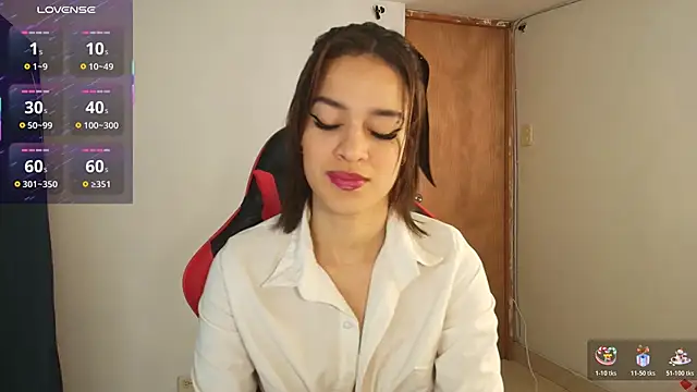 Zoe-Walzer online show from March 4, 3:31 pm