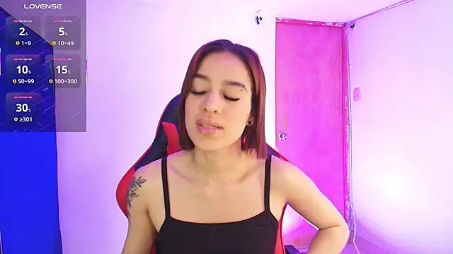 Zoe-Walzer online show from March 28, 5:25 pm