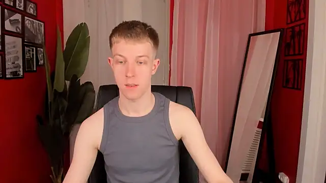Snapshot of Dylan_Norton chatting on May 7, 11:02 am Dylan Norton online show from May 7, 11:02 am