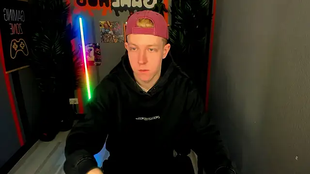 Snapshot of Dylan_Norton chatting on February 12, 3:56 pm Dylan Norton online show from February 12, 3:56 pm