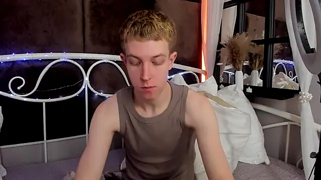 Dylan Norton online show from March 20, 10:16 am