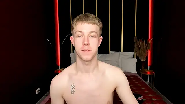 Snapshot of Dylan_Norton chatting on April 23, 12:29 pm Dylan Norton online show from April 23, 12:29 pm