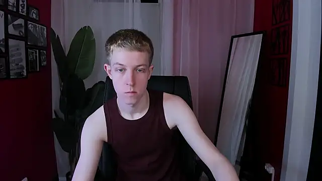 Dylan Norton online show from March 12, 11:25 am