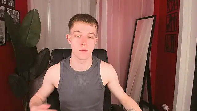 Snapshot of Dylan_Norton chatting on May 14, 10:12 am Dylan Norton online show from May 14, 10:12 am