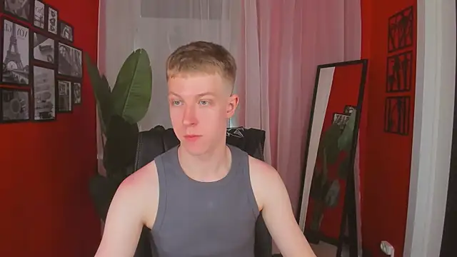 Snapshot of Dylan_Norton chatting on June 15, 9:31 am Dylan Norton online show from June 15, 9:31 am