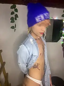 lucke collins22 online show from February 12, 7:08 am