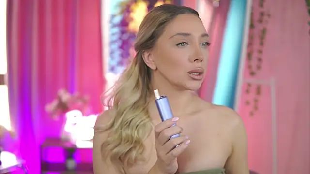 NadyaBlue online show from March 2, 7:15 am