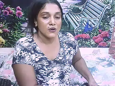IndianSexyLady20 online show from March 26, 5:28 am