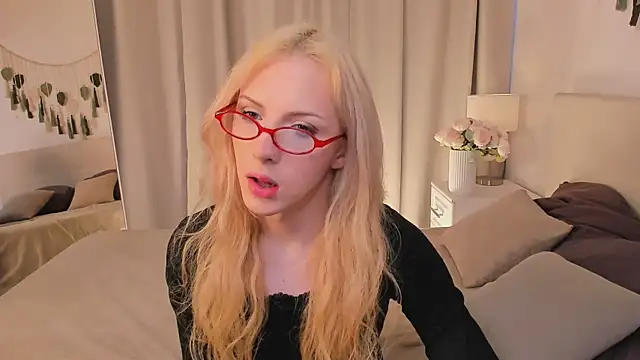 Tiffany  King online show from May 29, 5:57 am