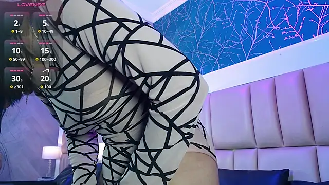 MiaKarsson online show from May 22, 7:34 pm