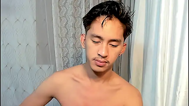 Snapshot of _andrie69_ chatting on April 19, 10:05 am andrie69 online show from April 19, 10:05 am