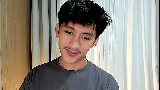  andrie69  online show from April 9, 12:45 am