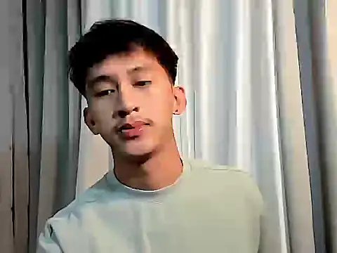  andrie69  online show from April 18, 11:45 am