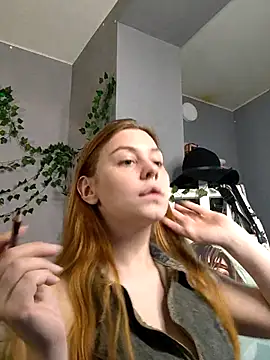 Snapshot of Mira-Werner chatting on June 2, 3:17 am Mira-Werner online show from June 2, 3:17 am