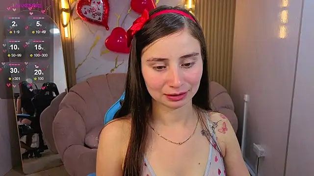 Ariana18 b online show from February 11, 1:00 pm