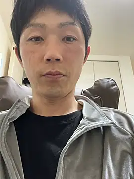 K0U-123 online show from April 4, 1:06 pm