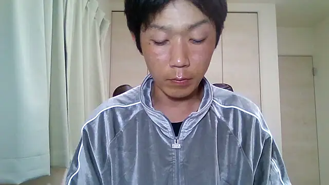 Snapshot of K0U-123 chatting on April 25, 1:41 pm K0U-123 online show from April 25, 1:41 pm