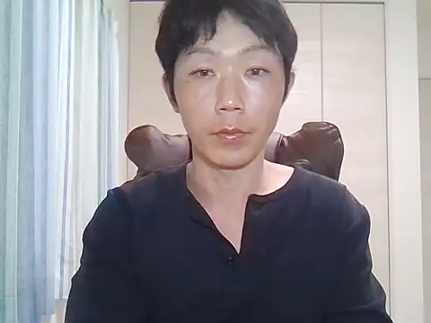 K0U-123 online show from April 8, 1:45 pm