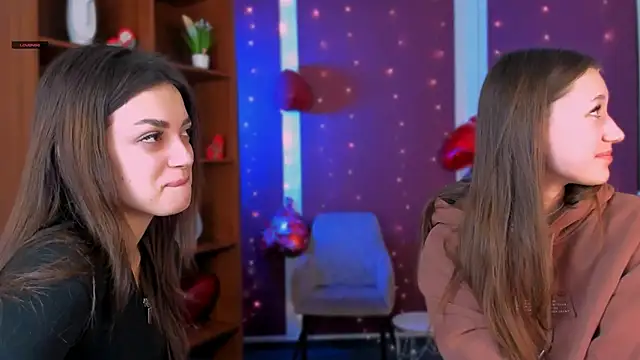 arianaa cat online show from February 11, 6:02 am