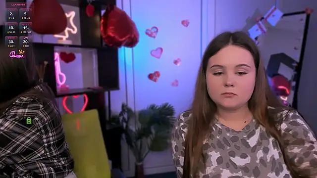 arianaa cat online show from February 24, 11:38 pm