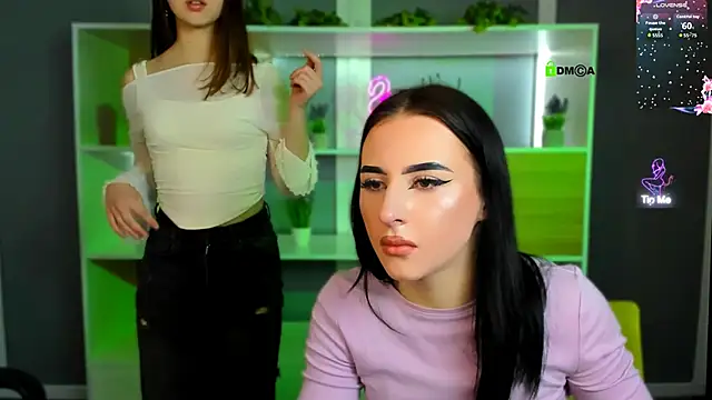 arianaa cat online show from April 10, 6:48 pm